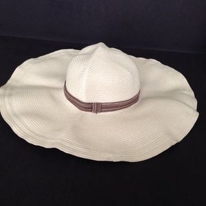Nordstrom floppy hat